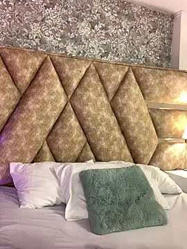 SsexCouplee online show from November 2025 05:01:02 PM