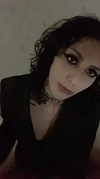 Snapshot of yvessblue chatting on November 2025 04:16:01 AM yvessblue online show from November 2025 04:16:01 AM