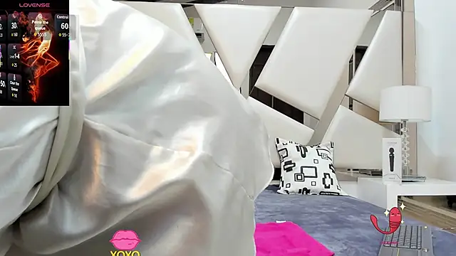 Snapshot of SharonDean chatting on November 2025 06:54:02 PM SharonDean online show from November 2025 06:54:02 PM