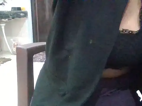 Rhea-Sen online show from November 2025 06:52:02 PM