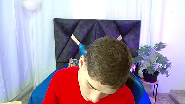 Mattass18 online show from October 2025 01:34:01 PM