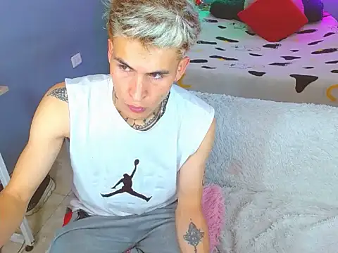 Latin boysxxxx online show from November 2025 03:49:01 AM