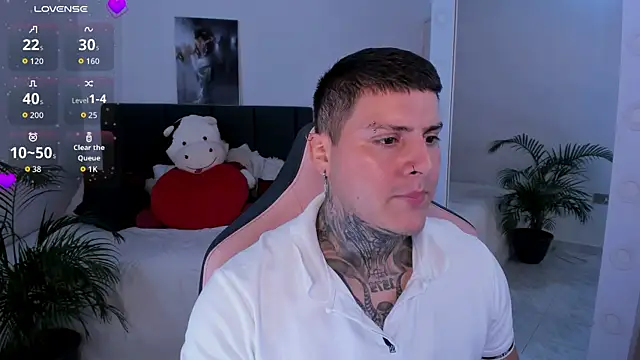dirty boy0 online show from October 2025 04:41:02 PM