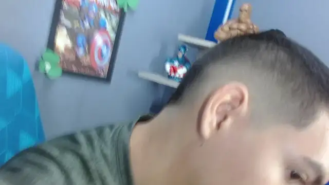 Snapshot of Axel_Stones_ chatting on November 2025 01:55:02 PM Axel Stones online show from November 2025 01:55:02 PM