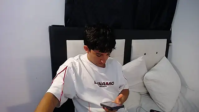 Dravith Valery online show from February 2026 03:57:02 AM