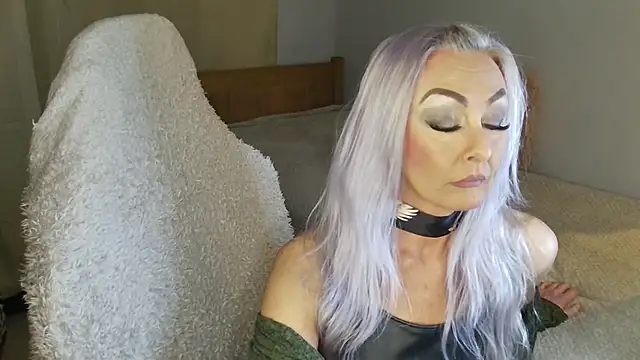 Snapshot of TheOGMiaMystique chatting on February 2026 05:47:02 PM TheOGMiaMystique online show from February 2026 05:47:02 PM