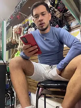 Leonardmoppet online show from December 2025 10:37:02 PM