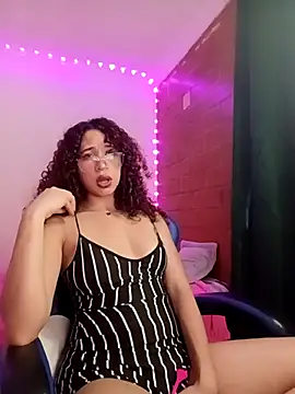 Medussa3033 online show from December 2025 09:33:01 PM