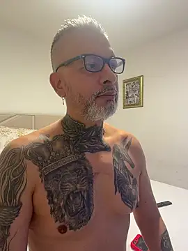 roygomez online show from October 2025 04:14:02 PM