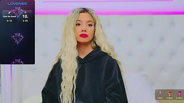 Snapshot of AriannaSins chatting on January 2025 07:29:01 PM AriannaSins online show from January 2025 07:29:01 PM