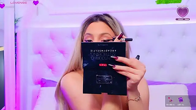 AriannaSins online show from December 2025 01:17:02 PM