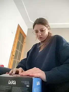 SandyCassie online show from February 2026 11:18:01 AM