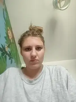 Snapshot of SandyCassie chatting on June 2026 09:23:01 AM SandyCassie online show from June 2026 09:23:01 AM