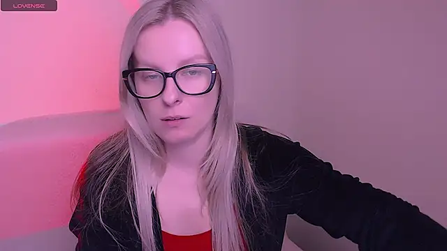 AllaLeomz online show from November 2025 08:35:01 AM