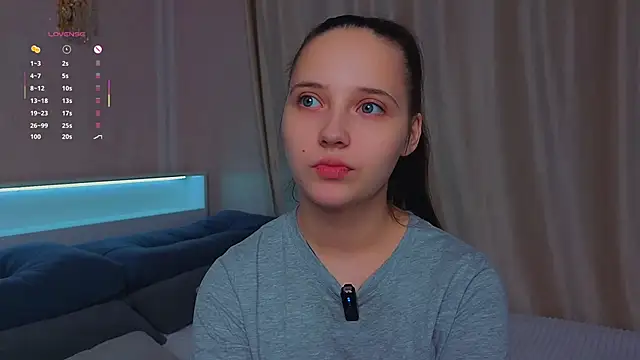 NadiaGnegy online show from November 2025 02:07:02 PM