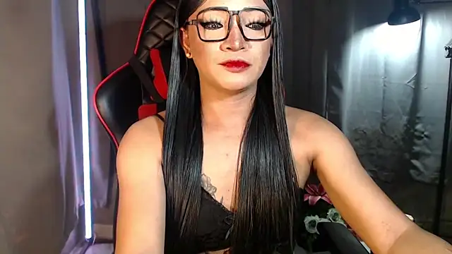 smokeprincess online show from December 2025 04:11:01 PM