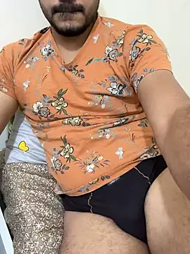 Handsome8677 online show from November 2025 09:48:02 AM