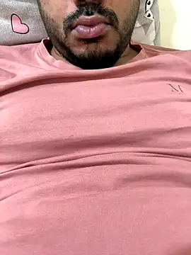 Handsome8677 online show from December 2025 01:34:01 AM