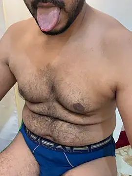 Handsome8677 online show from April 2026 07:14:02 AM