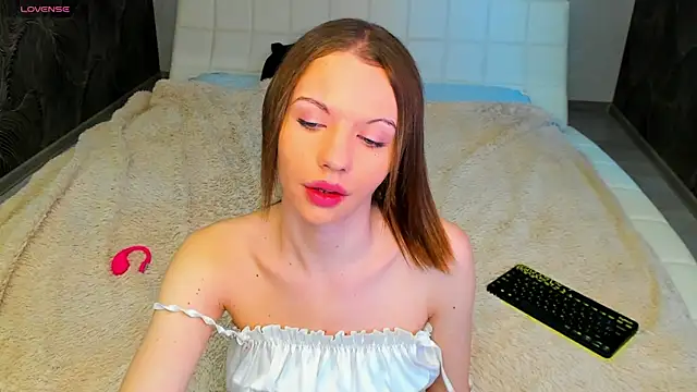 Snapshot of Keit_princess chatting on July 2026 06:27:01 AM Keit princess online show from July 2026 06:27:01 AM