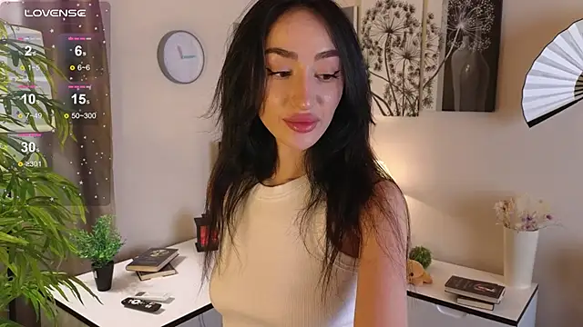 Snapshot of Marie_Long chatting on January 2026 06:35:02 PM Marie Long online show from January 2026 06:35:02 PM