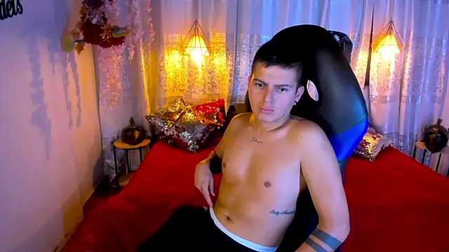 JOHS TYLER online show from October 2025 11:32:02 AM