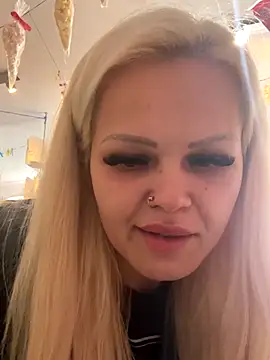 CherryXOX- online show from November 2025 10:14:02 AM