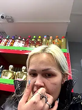 CherryXOX- online show from January 2026 04:55:01 PM