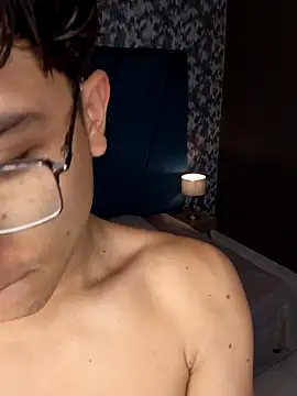 Snapshot of Aaron_Eze chatting on March 2026 08:26:01 PM Aaron Eze online show from March 2026 08:26:01 PM