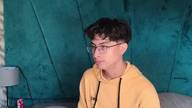 Aaron Eze online show from March 2026 12:55:02 PM