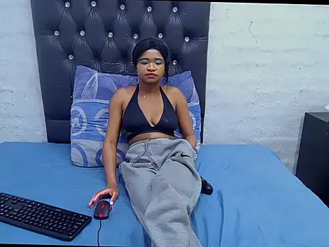 DaisyGirlxx online show from November 2025 12:17:01 PM