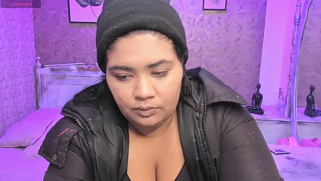 Snapshot of Sara_clk chatting on April 2026 08:01:02 PM Sara clk online show from April 2026 08:01:02 PM