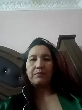 Bigtitsass81 online show from November 2025 05:56:01 PM