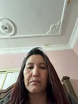 Bigtitsass81 online show from March 2026 05:41:02 PM