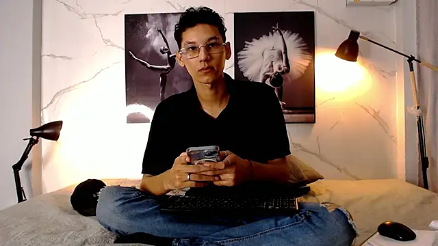 AQUARIUS x online show from October 2025 11:55:02 AM