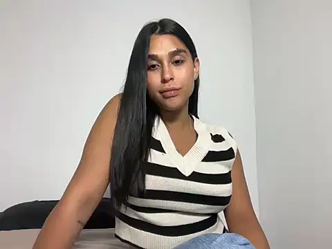 sofialaurentxoxo online show from October 2025 12:22:02 AM