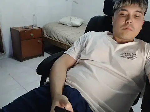 CuteAlexBoy online show from May 2026 12:07:01 AM