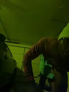 Jamesjonesjrr online show from October 2025 04:38:01 AM