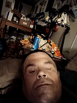 Snapshot of waynefitz chatting on October 2025 05:52:02 AM waynefitz online show from October 2025 05:52:02 AM