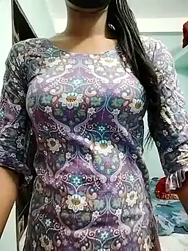 Snapshot of Ratri-Biswas chatting on June 2026 03:49:01 PM Ratri-Biswas online show from June 2026 03:49:01 PM