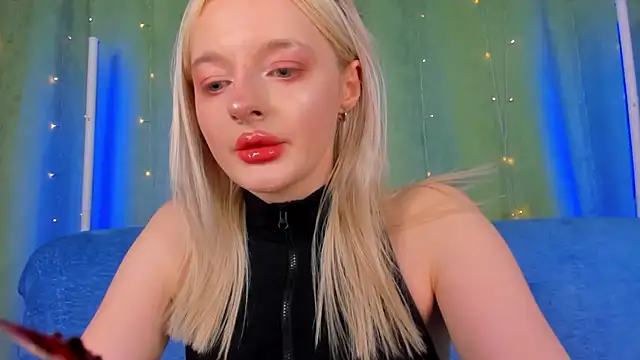 AlessaKiss online show from June 2026 09:01:02 AM