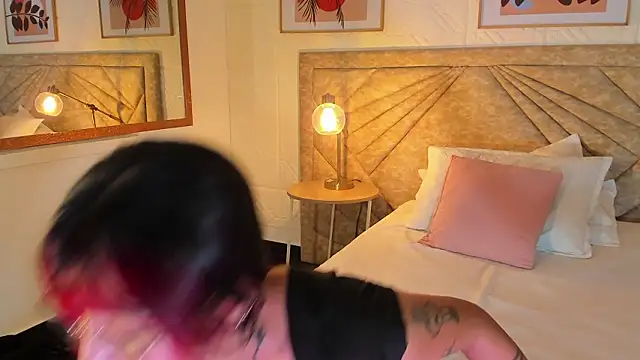 Emma duff online show from March 2026 07:31:02 PM