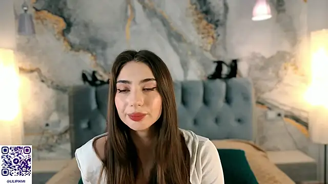 Chloewilldd online show from October 2025 10:32:02 PM