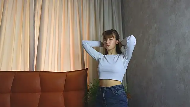 BloomNoir online show from November 2025 07:19:02 AM