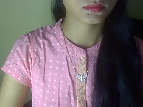 Snapshot of Shezi_N chatting on July 2026 01:40:01 PM Shezi N online show from July 2026 01:40:01 PM