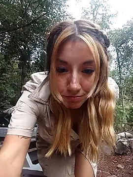 lilivalkova online show from April 2026 06:11:02 PM