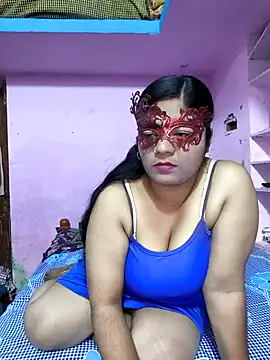 SAIRA-hot online show from November 2025 05:00:02 PM