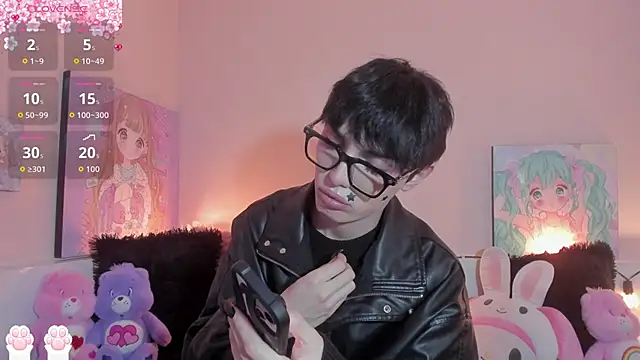 Strawberry Kitty  online show from February 2026 03:40:02 AM