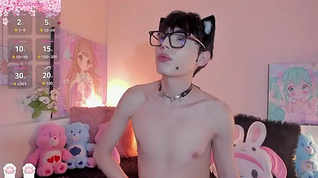 Strawberry Kitty  online show from March 2026 03:58:02 AM