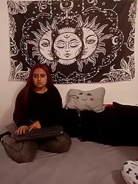 emily n abby online show from November 2025 12:16:02 PM